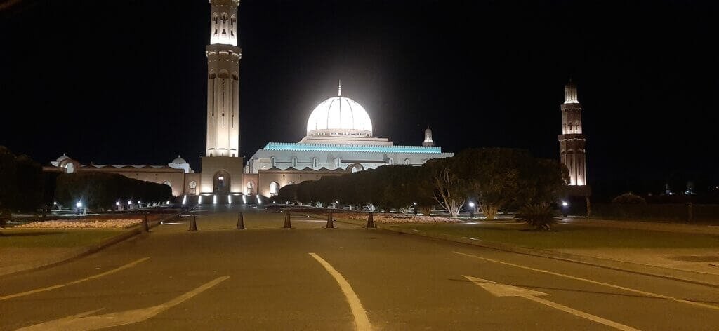 Taxi driver | Sultan Qaboos Mosque